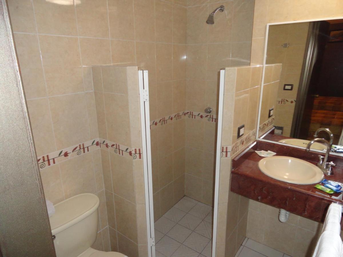 ג'אלאפה Hotel Plaza Crystal מראה חיצוני תמונה