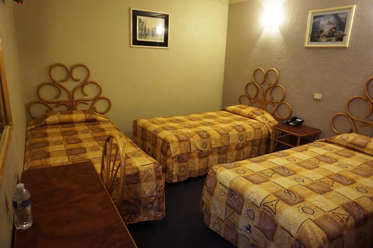 ג'אלאפה Hotel Plaza Crystal מראה חיצוני תמונה