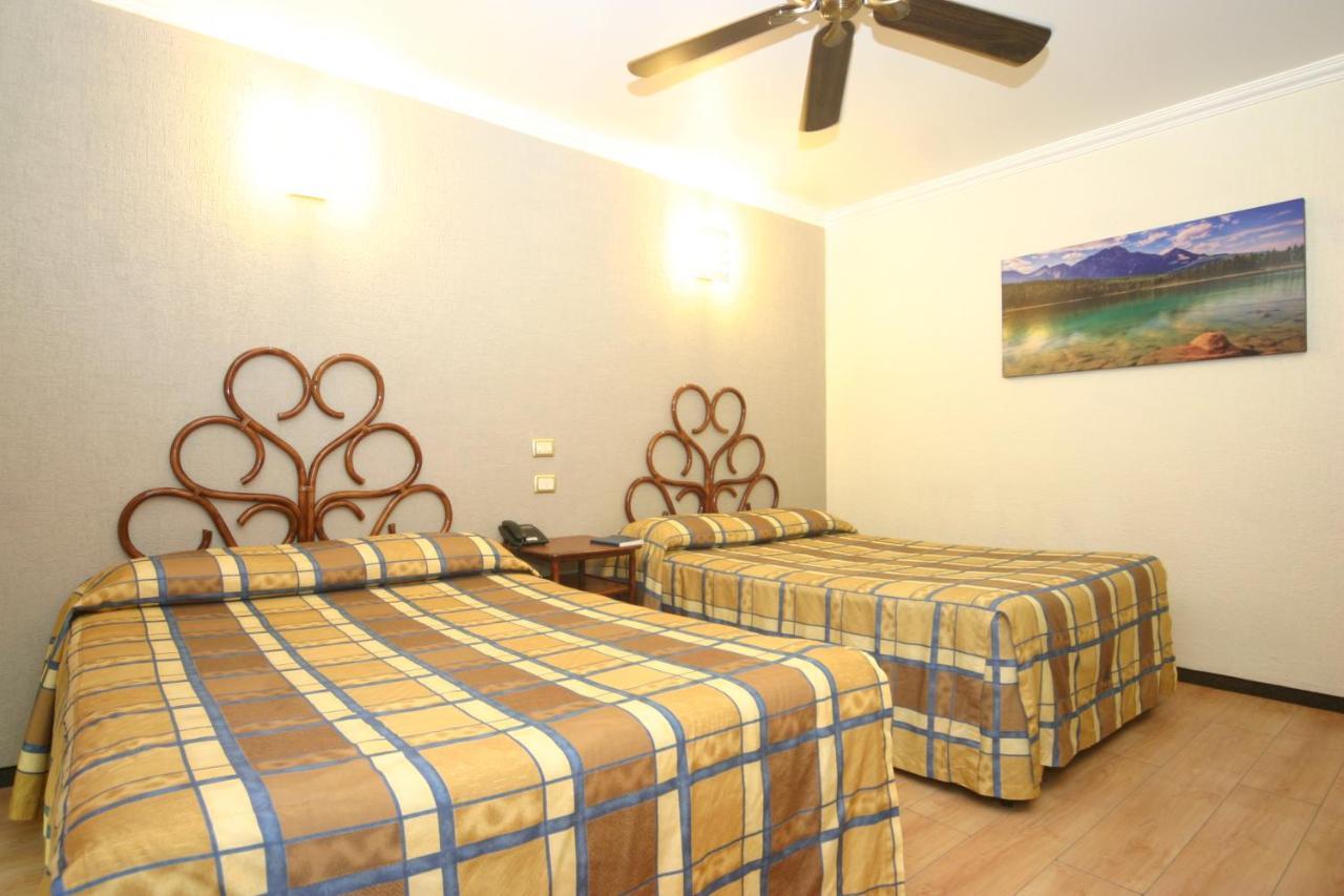 ג'אלאפה Hotel Plaza Crystal מראה חיצוני תמונה